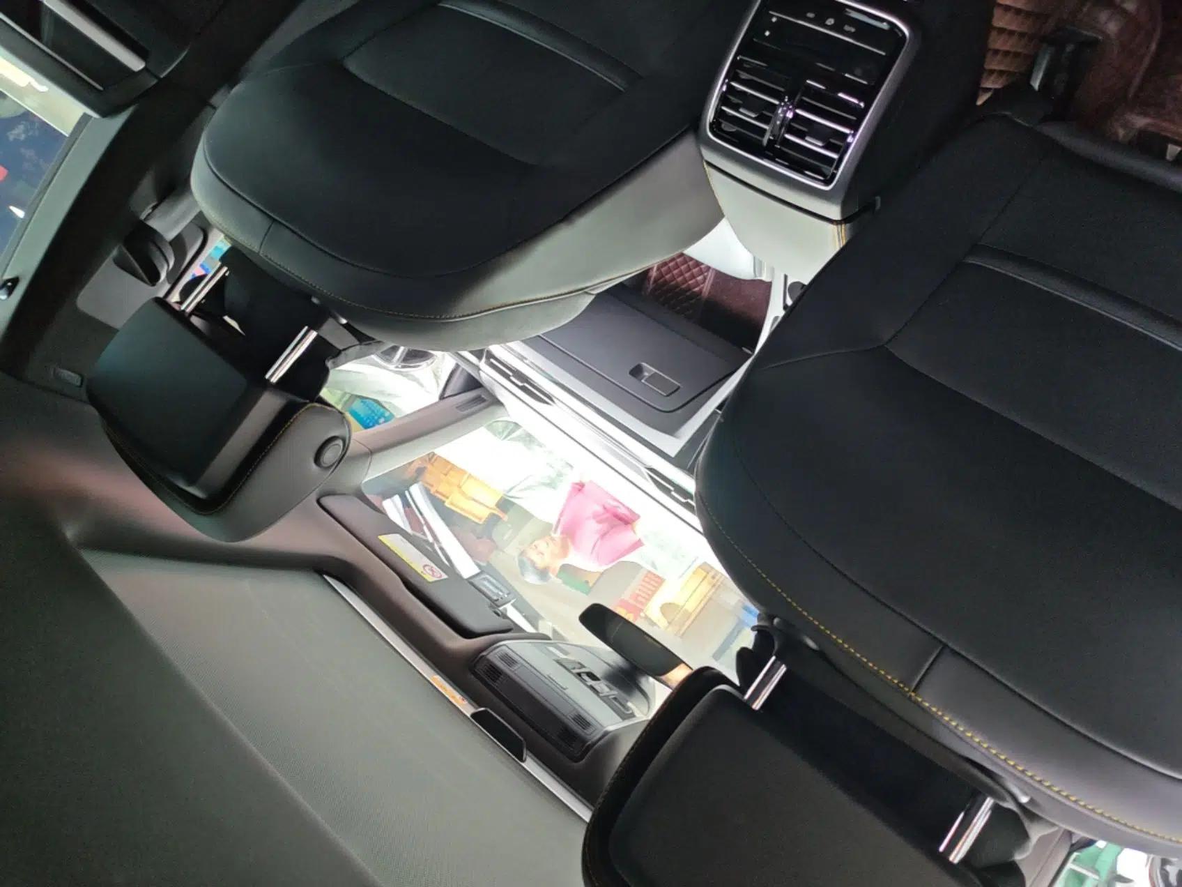 Volkswagen FAW-Volkswagen CC 2023 380TSI Striking Edition — миниатюра 18