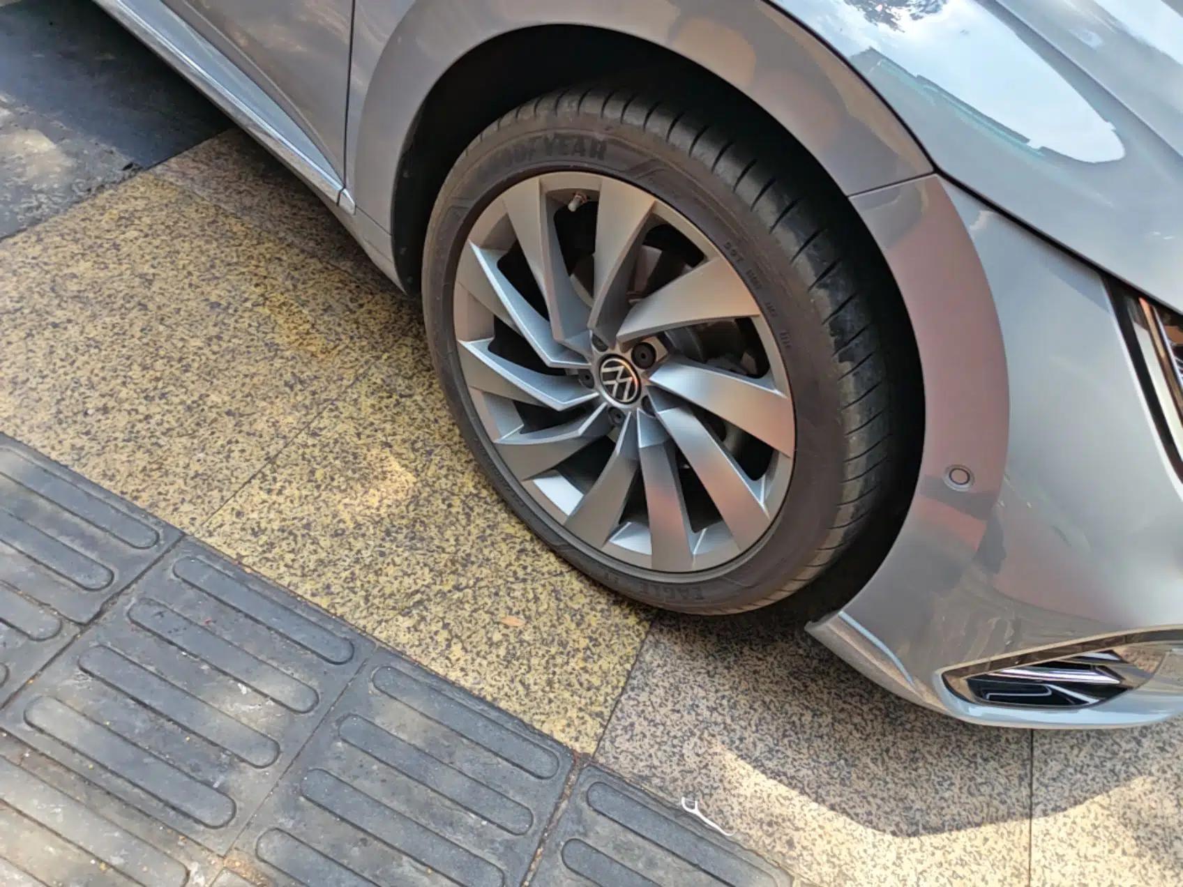 Volkswagen FAW-Volkswagen CC 2023 380TSI Striking Edition — миниатюра 8