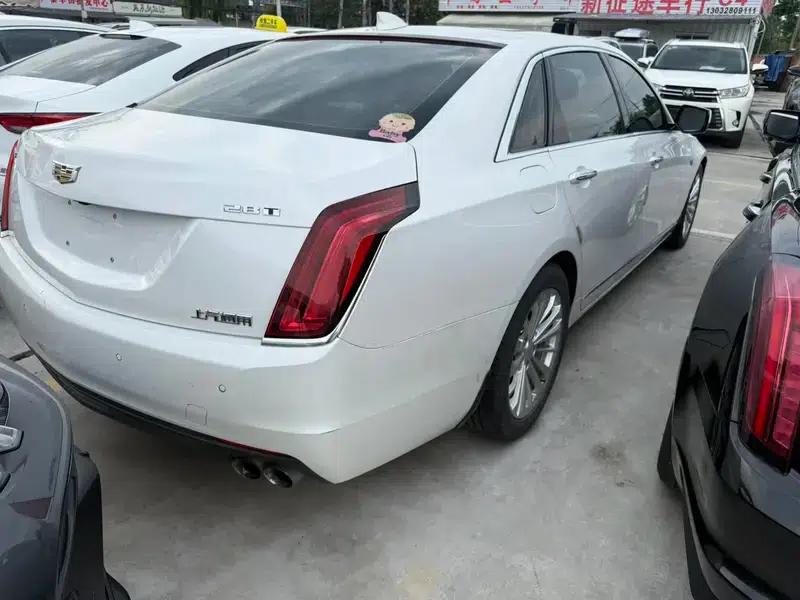 2017 Cadillac CT6 28T Luxury — миниатюра 4