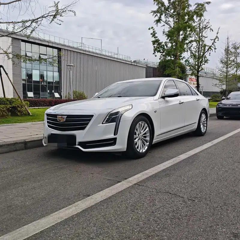 2018 Cadillac CT6 28T Fashion Edition — миниатюра 1