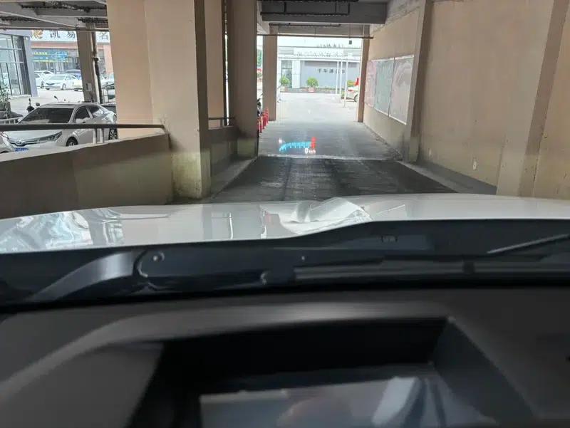 2018 Cadillac XT4 28T AWD Platinum Edition — миниатюра 9