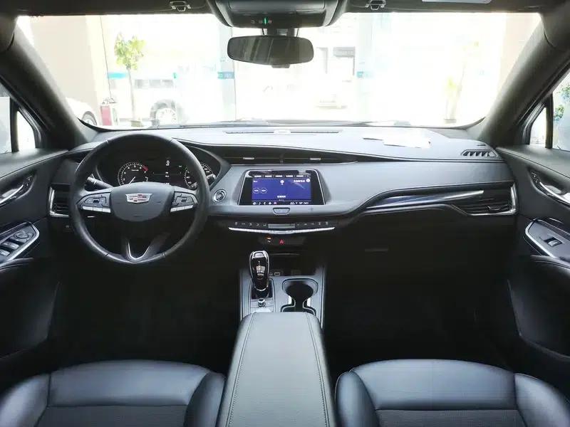 Cadillac XT4 2021 28T Two-Wheel Drive Technology Edition — миниатюра 15