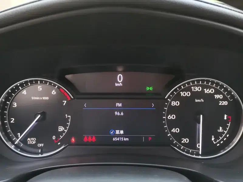 Cadillac XT4 2021 28T Two-Wheel Drive Technology Edition — миниатюра 16