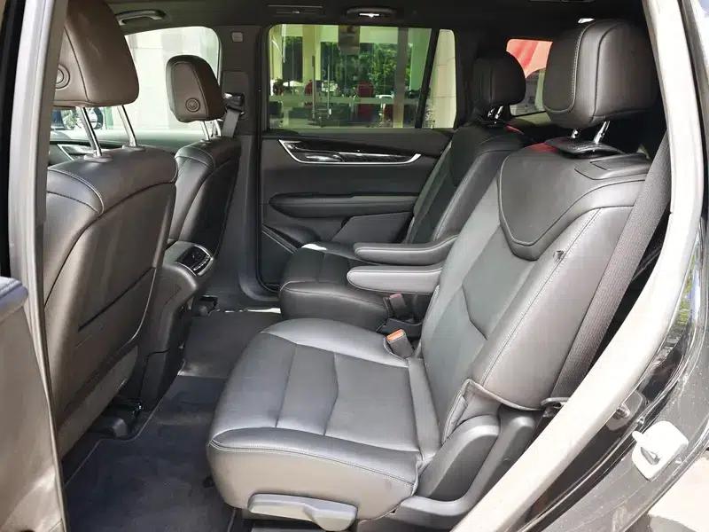 Cadillac XT6 2022 2.0T Six-Seat Two-Wheel Drive Luxury — миниатюра 13