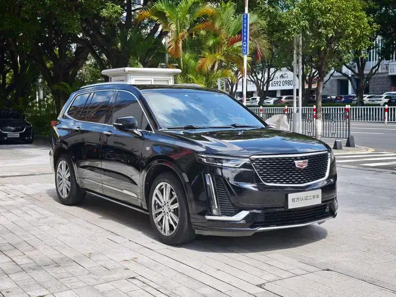 Cadillac XT6 2022 2.0T Six-Seat Two-Wheel Drive Luxury — миниатюра 3