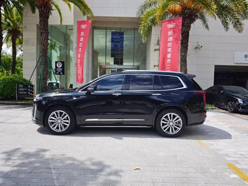 Cadillac XT6 2022 2.0T Six-Seat Two-Wheel Drive Luxury — миниатюра 4