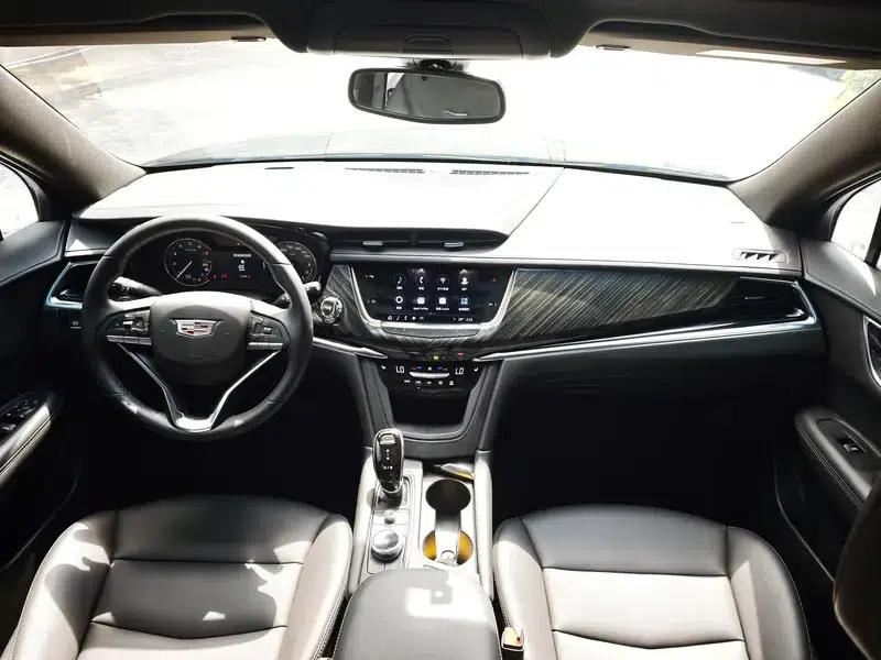 Cadillac XT6 2022 2.0T Six-Seat Two-Wheel Drive Luxury — миниатюра 10