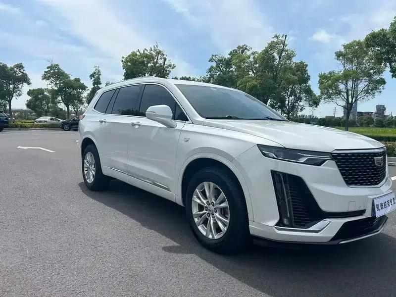 Cadillac XT6 2021 2.0T Mild Hybrid Six-Seat AWD Fashion Model — миниатюра 3