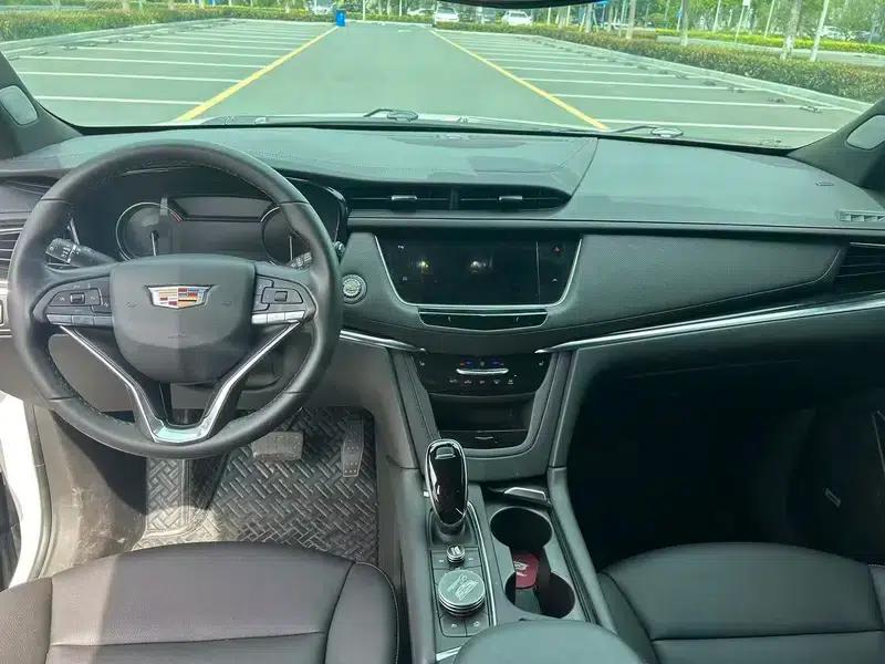 Cadillac XT6 2021 2.0T Mild Hybrid Six-Seat AWD Fashion Model — миниатюра 10