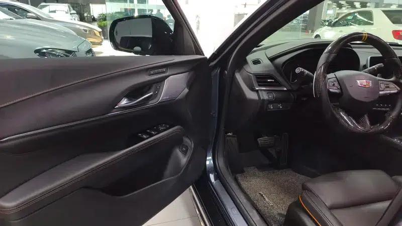 2021 Cadillac CT4 28T Luxury — миниатюра 25