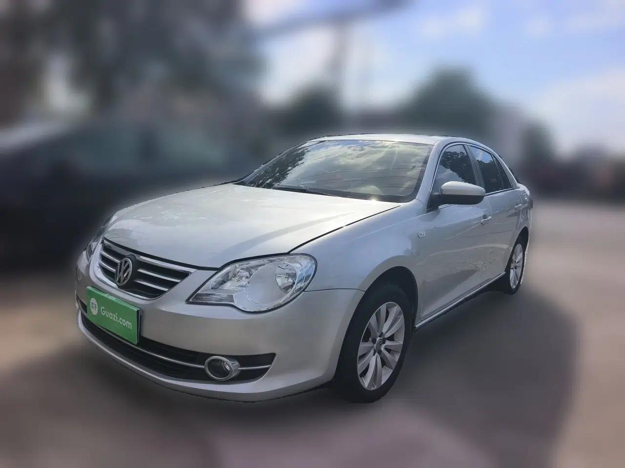 Volkswagen Bora 2012 1.6L Automatic Comfortable Value Edition — миниатюра 1