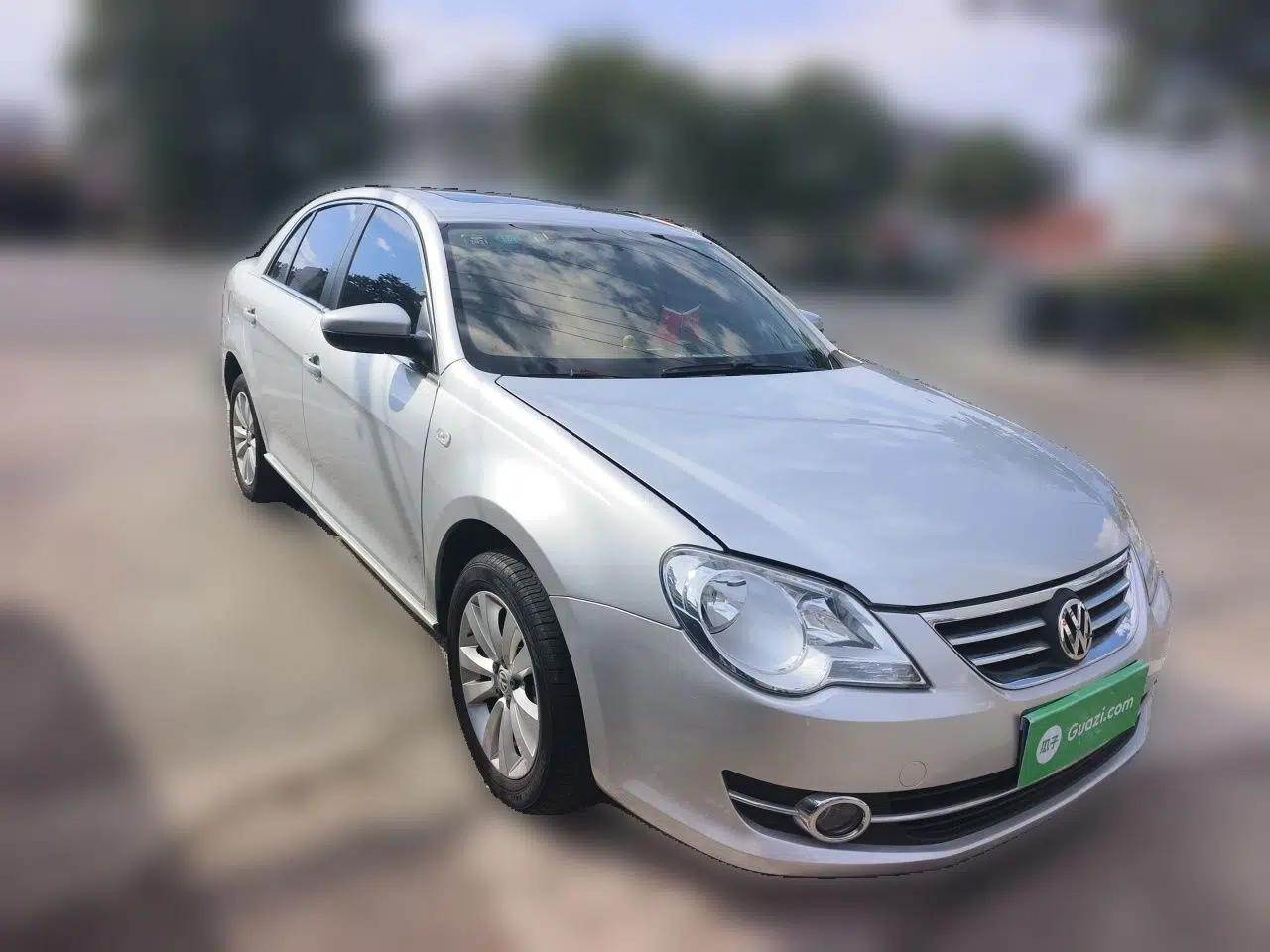 Volkswagen Bora 2012 1.6L Automatic Comfortable Value Edition — миниатюра 3