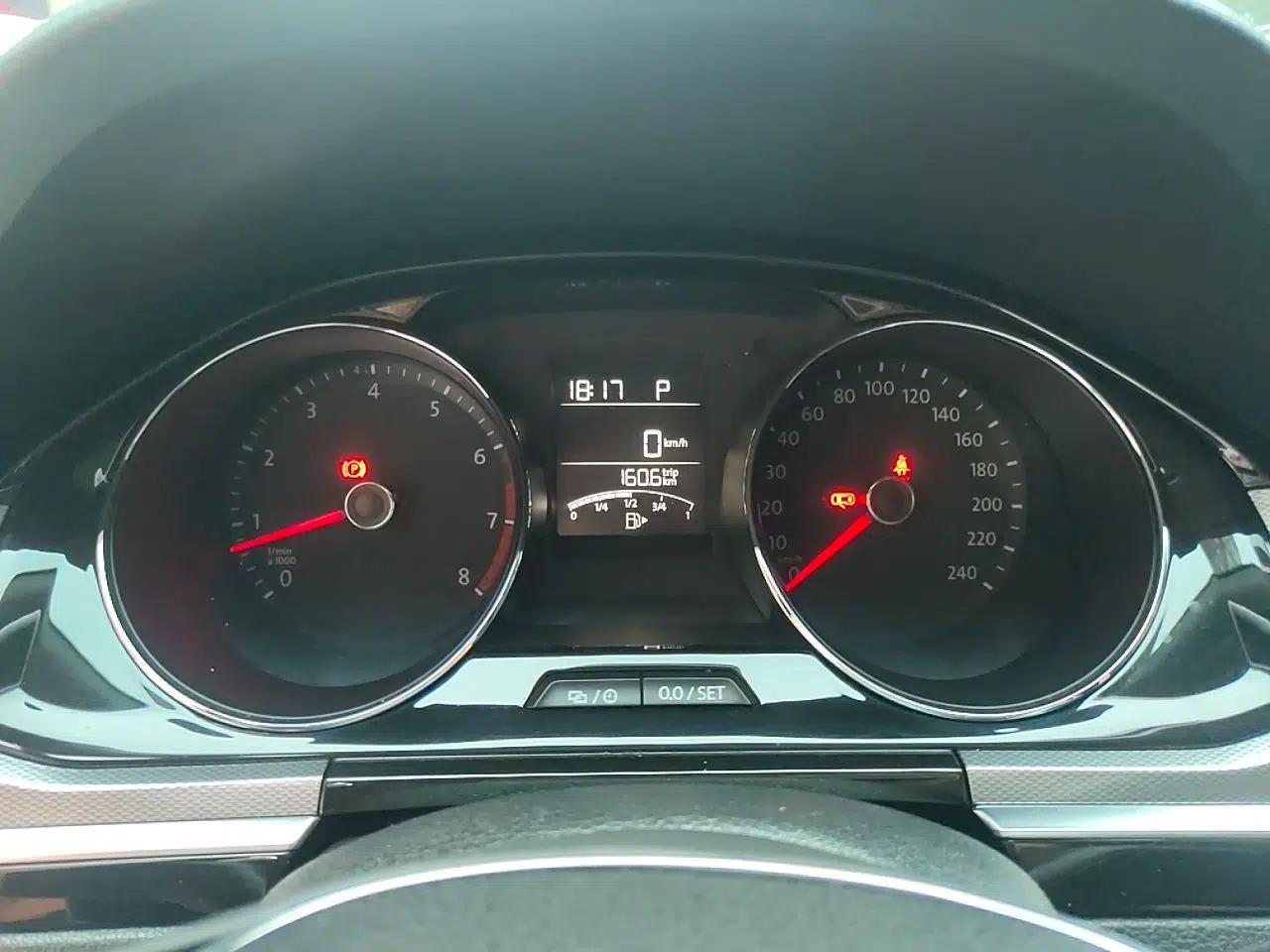 Volkswagen Bora 2017 1.6L Automatic Comfort Model — миниатюра 11