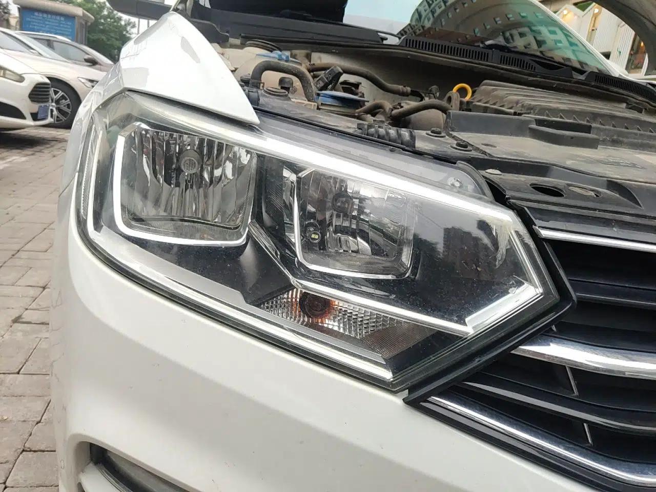 Volkswagen Bora 2017 1.6L Automatic Comfort Model — миниатюра 7
