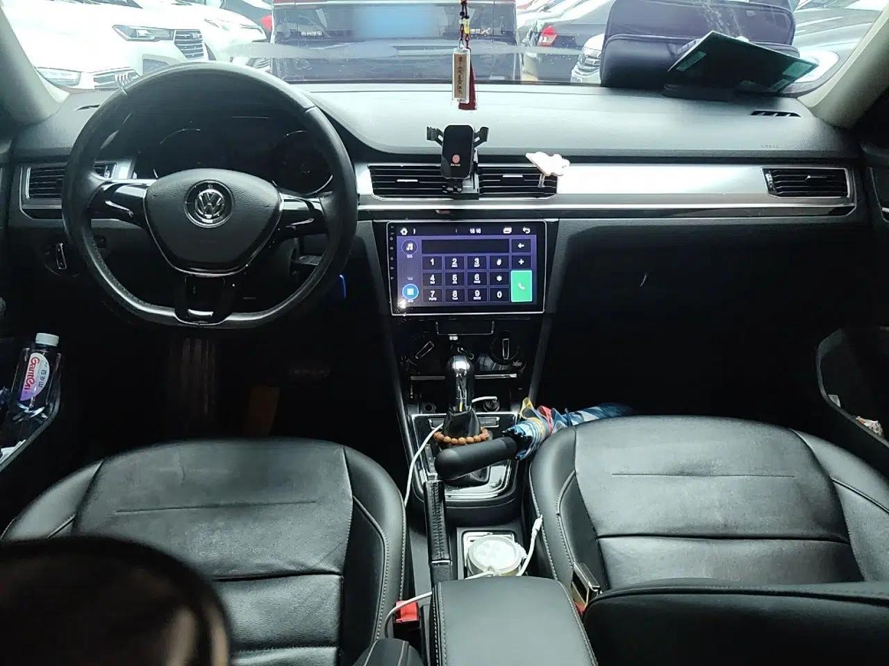 Volkswagen Bora 2017 1.6L Automatic Comfort Model — миниатюра 9