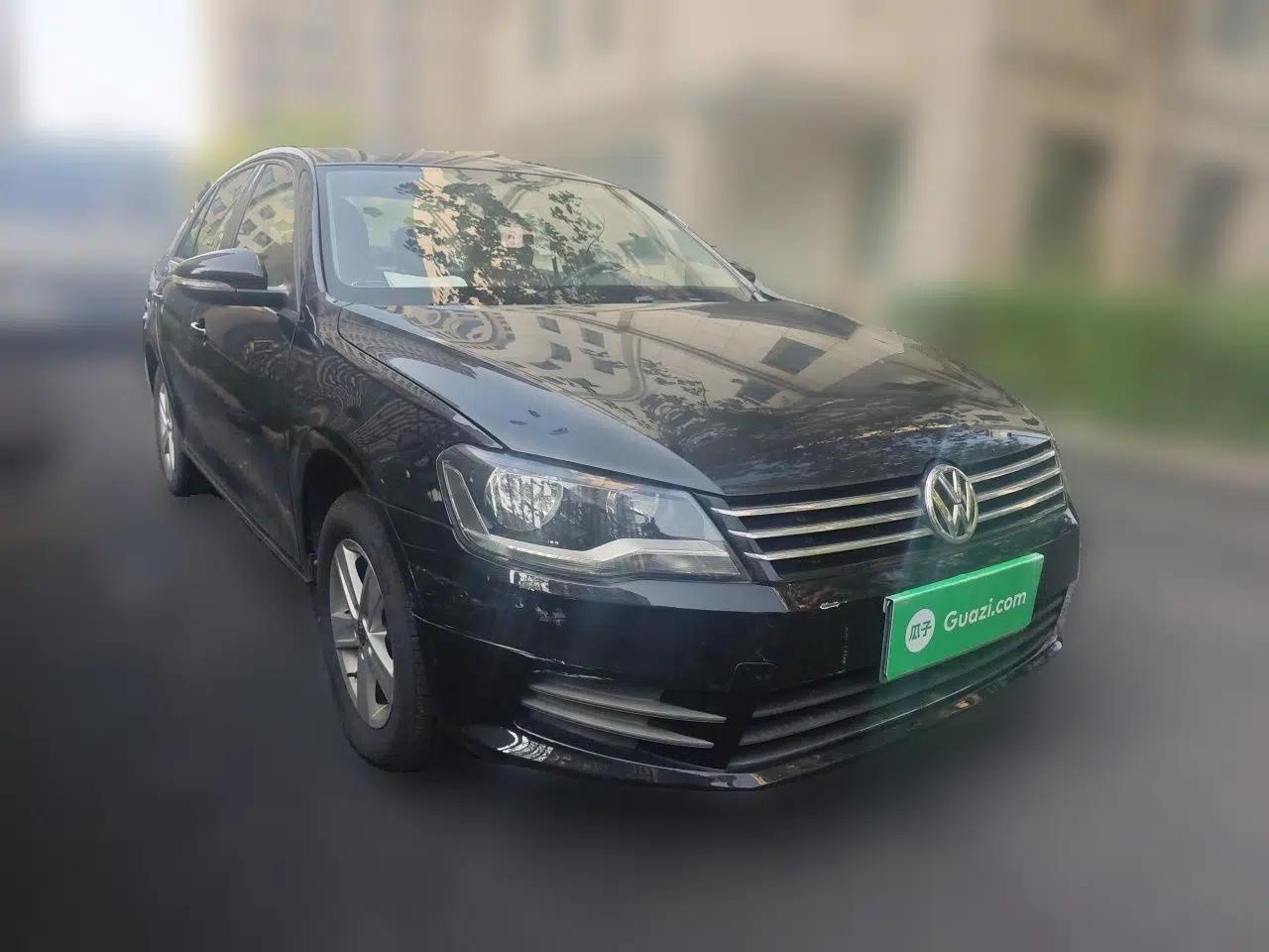 Volkswagen Bora 2013 1.6L Manual Fashion Edition — миниатюра 3