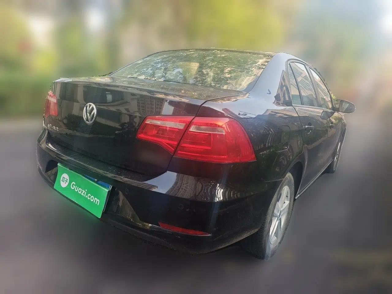 Volkswagen Bora 2013 1.6L Manual Fashion Edition — миниатюра 6