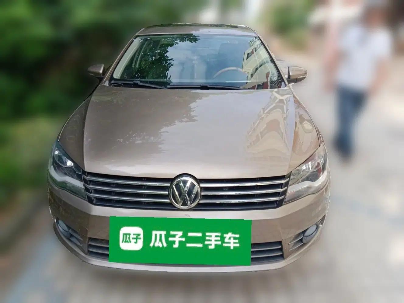 Volkswagen Bora 2013 1.6L Manual Comfort Model — миниатюра 2