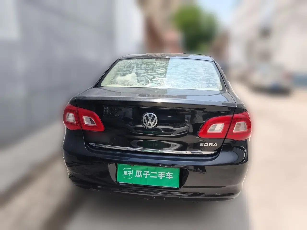 Volkswagen Bora 2012 1.6L Automatic Comfort Edition — миниатюра 5
