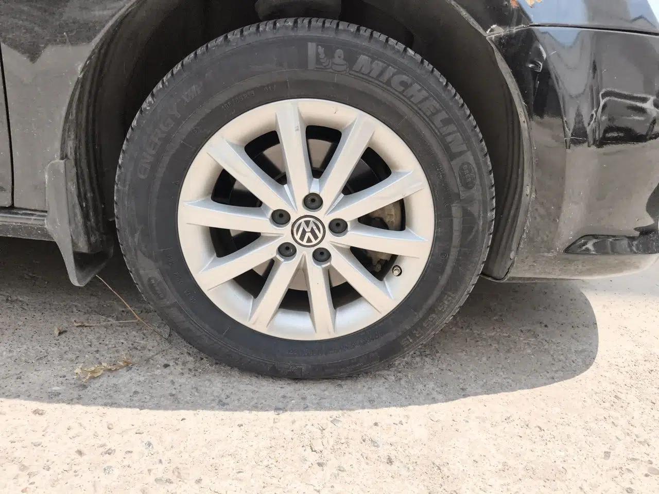 Volkswagen Bora 2012 1.6L Automatic Comfort Edition — миниатюра 8