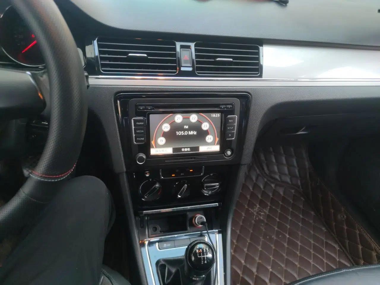 Volkswagen Bora 2015 Zhuihui Edition 1.6L Manual Comfort Model — миниатюра 13