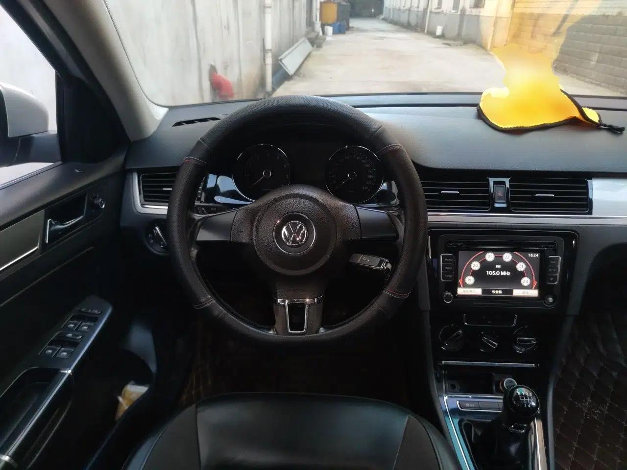Volkswagen Bora 2015 Zhuihui Edition 1.6L Manual Comfort Model — миниатюра 10