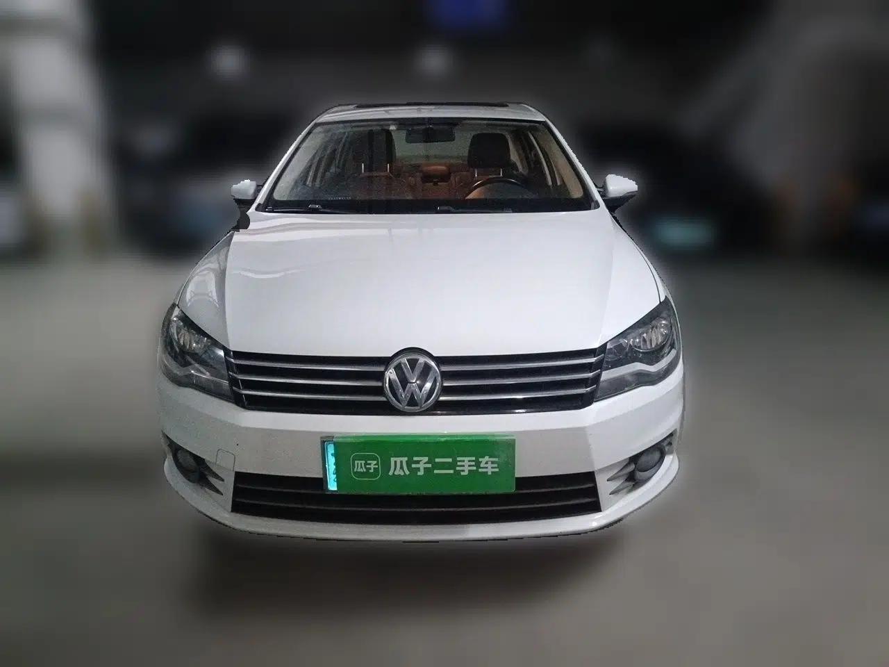 Volkswagen Bora 2013 1.6L Manual Comfort Model — миниатюра 2