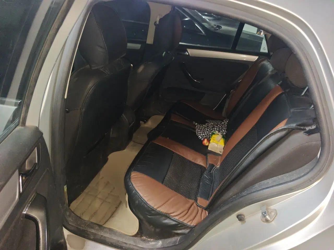 Volkswagen Bora 2014 1.6L Manual Fashion Edition — миниатюра 17