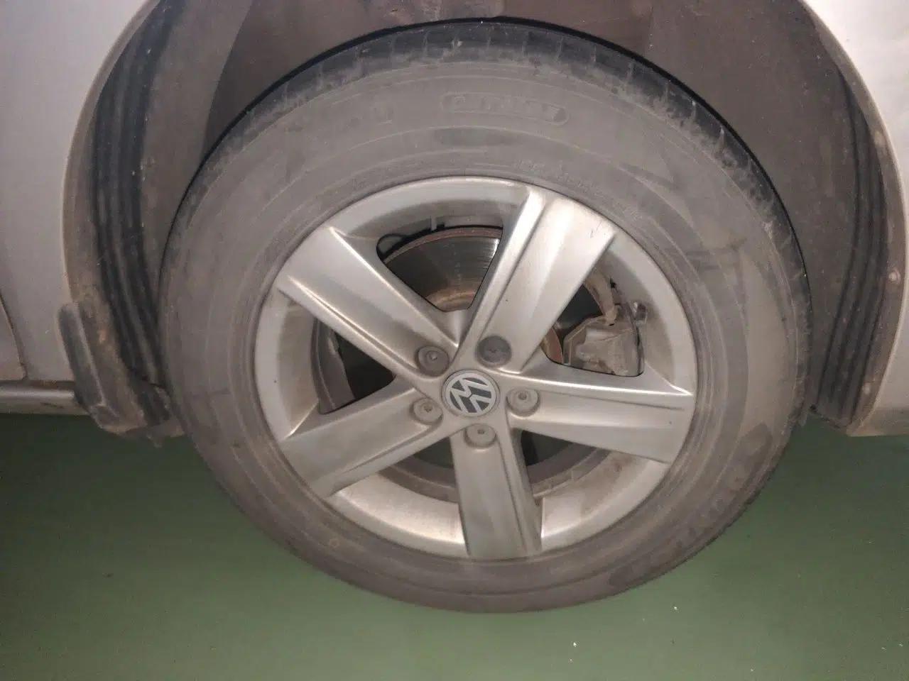 Volkswagen Bora 2014 1.6L Manual Fashion Edition — миниатюра 8