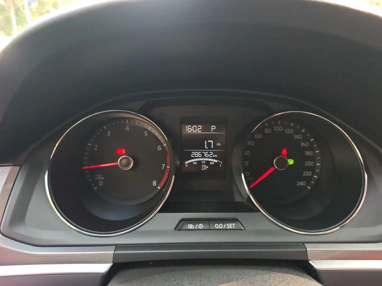 Volkswagen Bora 2016 1.6L Automatic Fashion Model — миниатюра 11