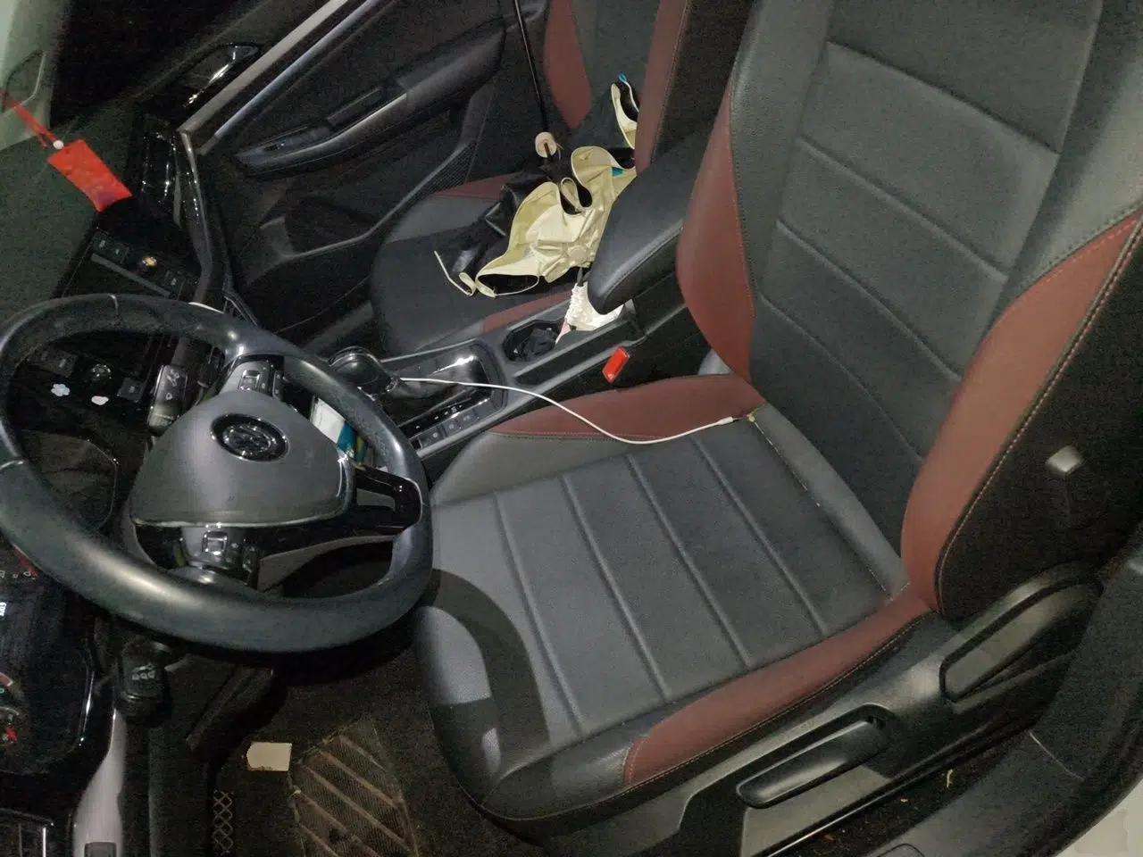 Volkswagen Bora 2020 1.5L Automatic Comfort Model — миниатюра 15