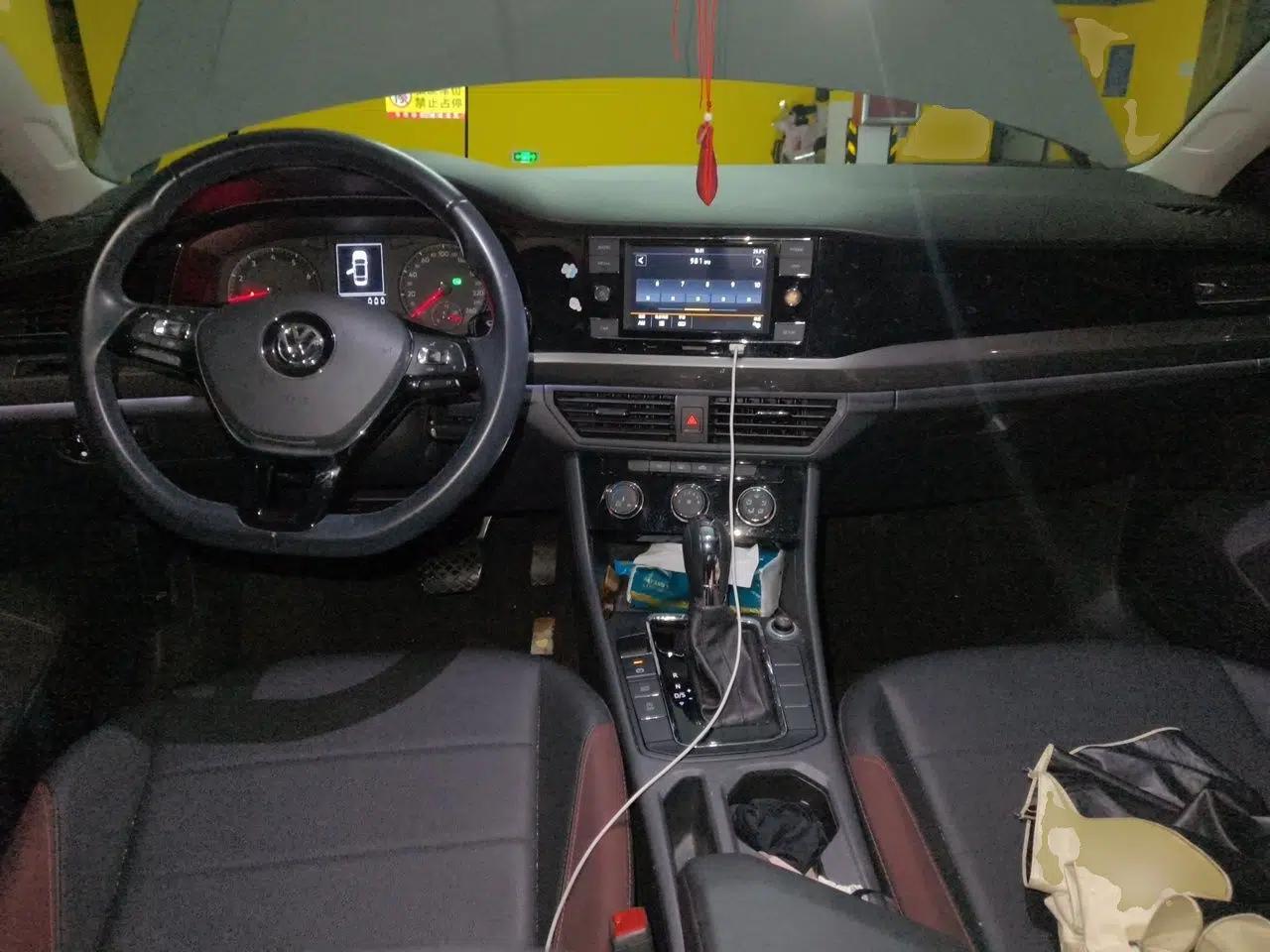 Volkswagen Bora 2020 1.5L Automatic Comfort Model — миниатюра 9