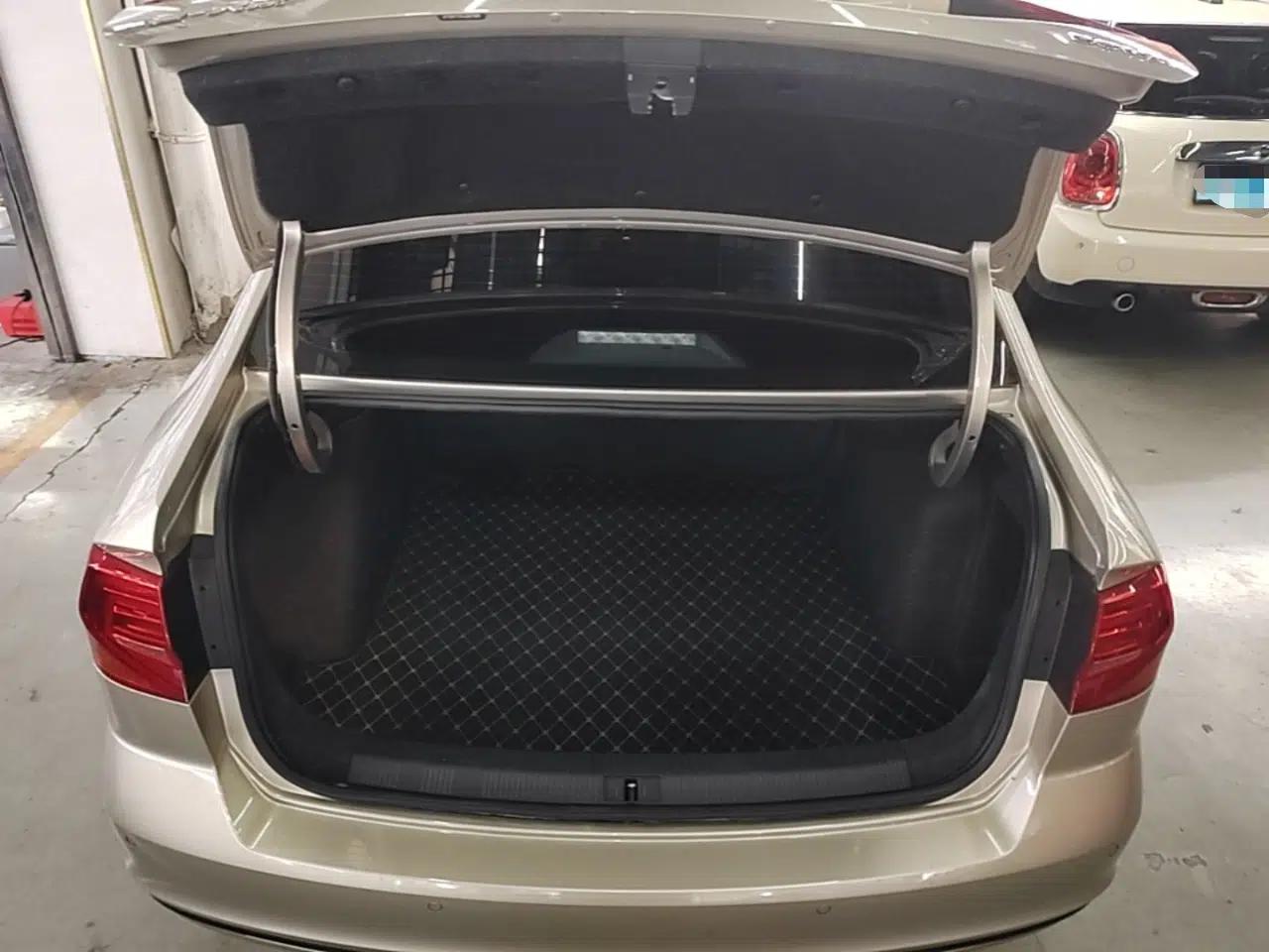 Volkswagen Bora 2019 Bora Legend 1.5L Manual Fashion Edition China VI Standard — миниатюра 22