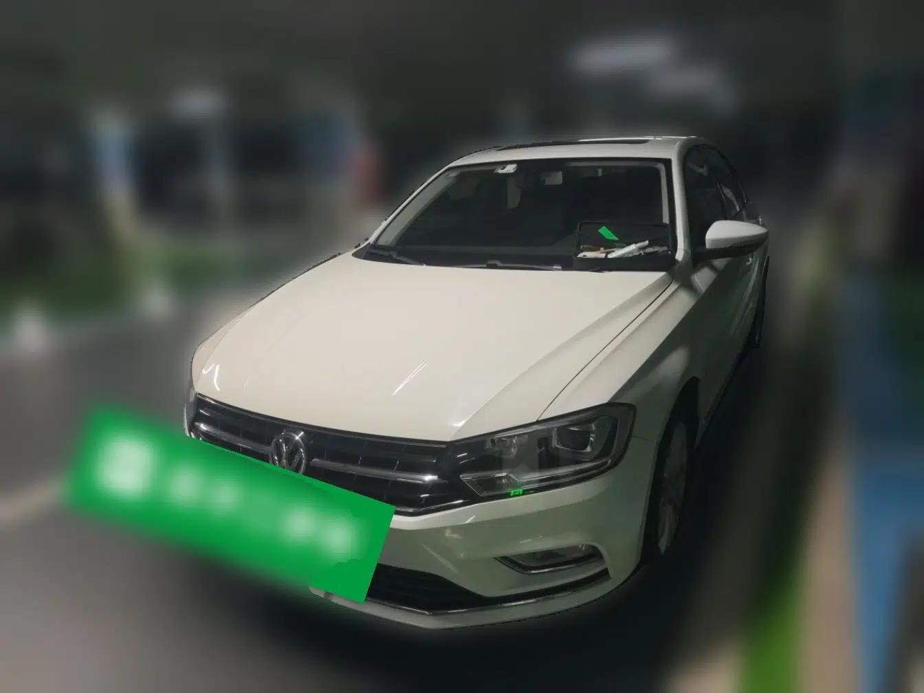 Volkswagen Bora 2018 1.5L Automatic Comfort Model — миниатюра 1