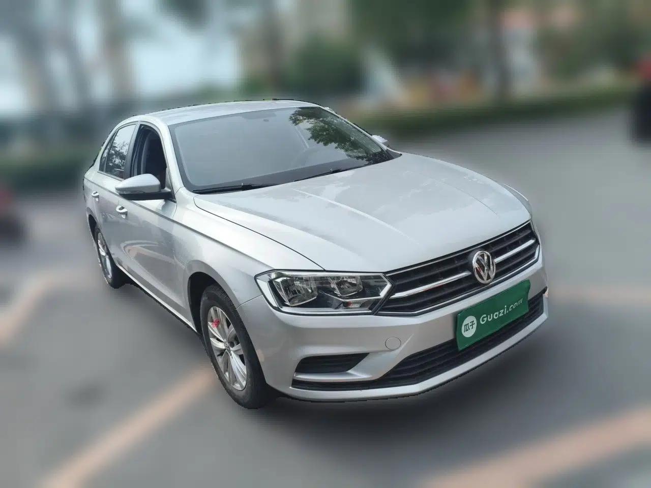 Volkswagen Bora 2017 1.6L Manual Fashion Model — миниатюра 3