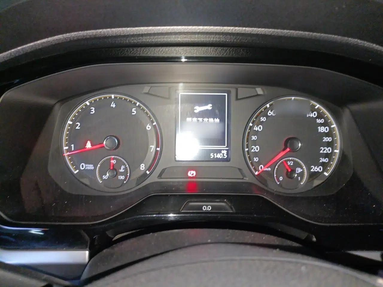 Volkswagen Bora 2019 1.5L Manual Fashion Edition — миниатюра 10