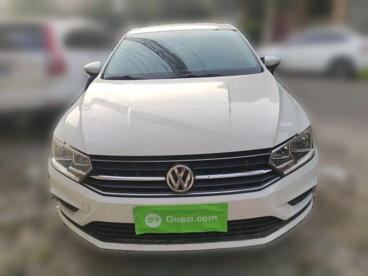 Volkswagen Bora 2016 1.6L Manual Fashion Edition — миниатюра 2