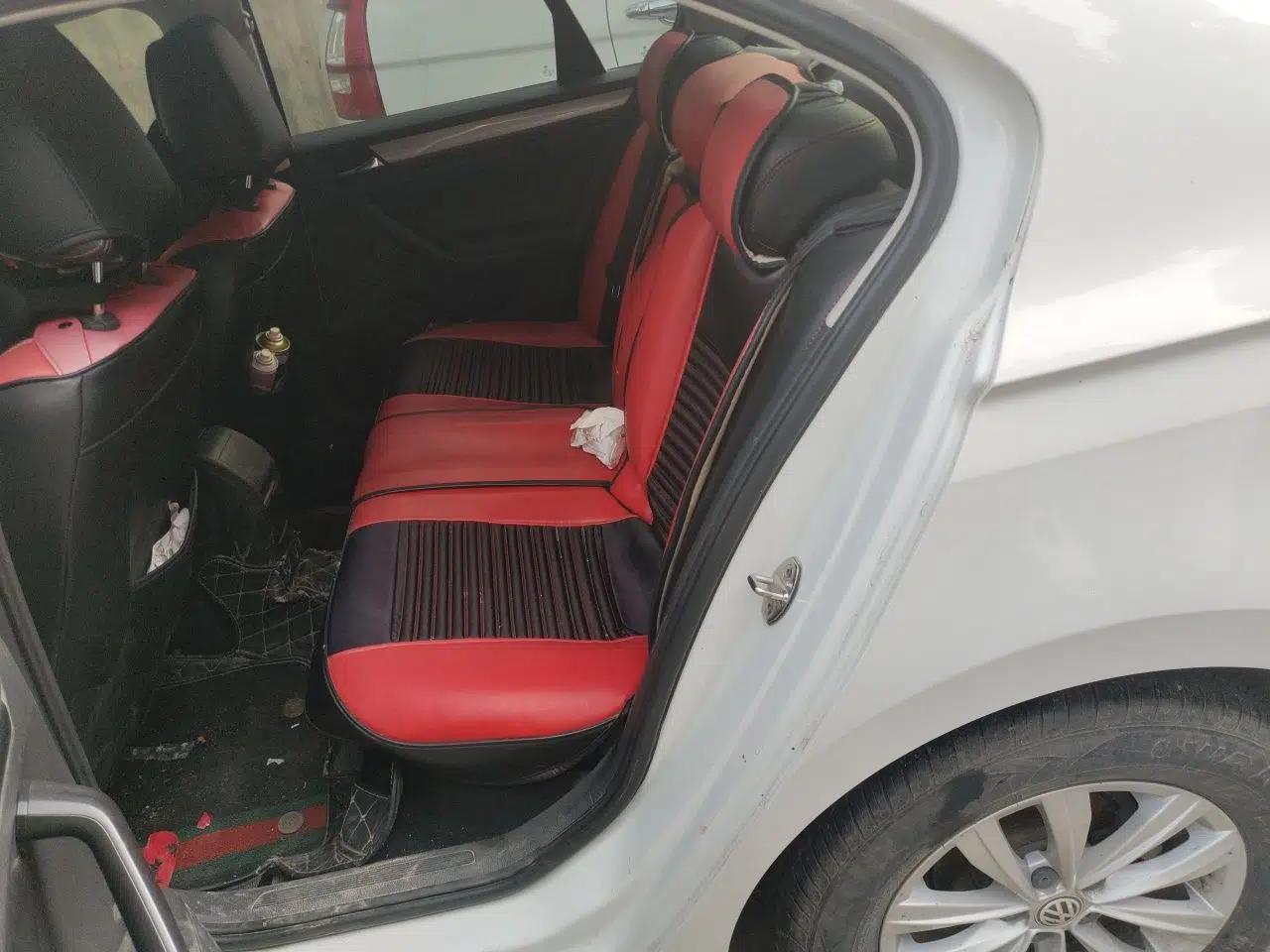 Volkswagen Bora 2016 1.6L Manual Fashion Edition — миниатюра 17