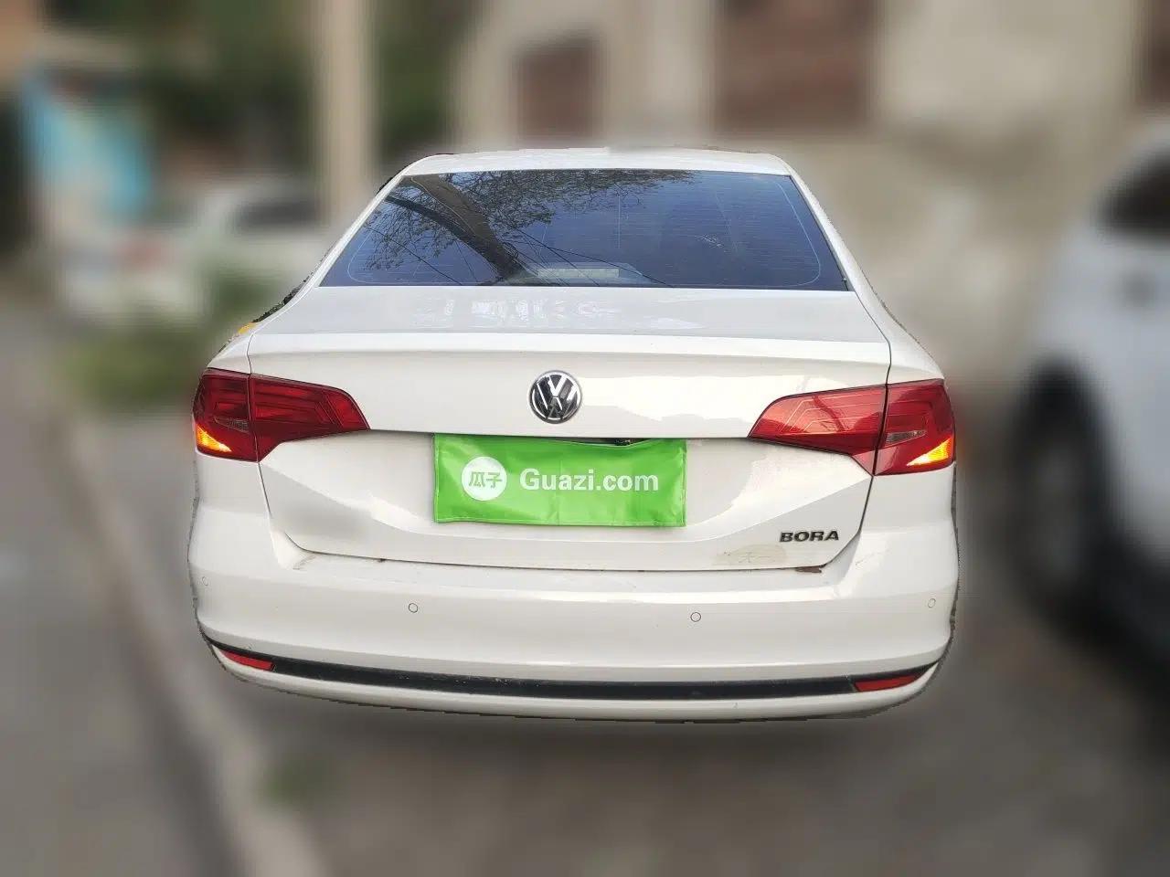 Volkswagen Bora 2016 1.6L Manual Fashion Edition — миниатюра 5