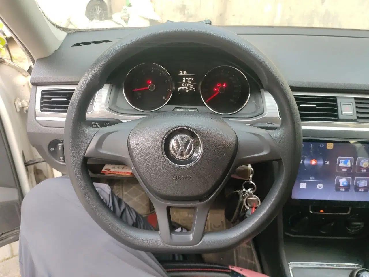 Volkswagen Bora 2016 1.6L Manual Fashion Edition — миниатюра 10
