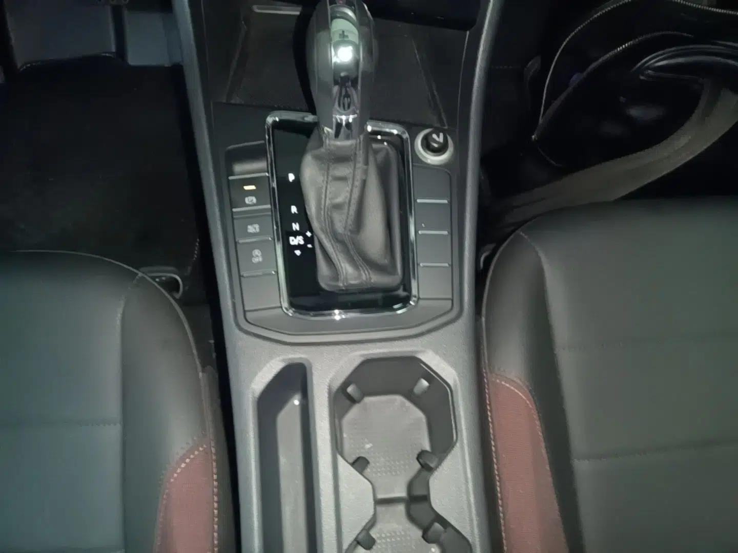 Volkswagen Bora 2021 1.5L Automatic Comfort Smart Connect Edition — миниатюра 16
