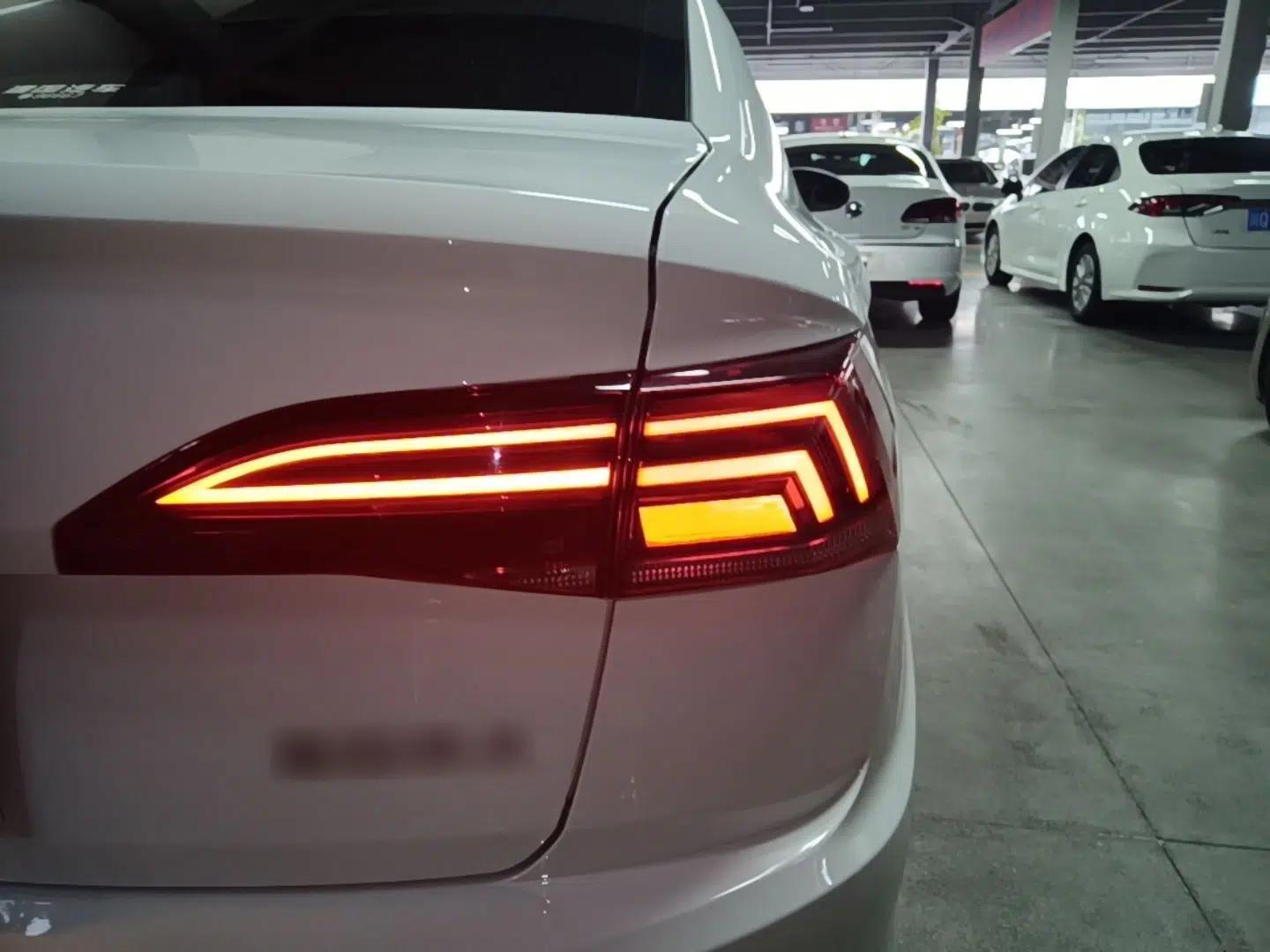 Volkswagen Bora 2021 1.5L Automatic Comfort Smart Connect Edition — миниатюра 9