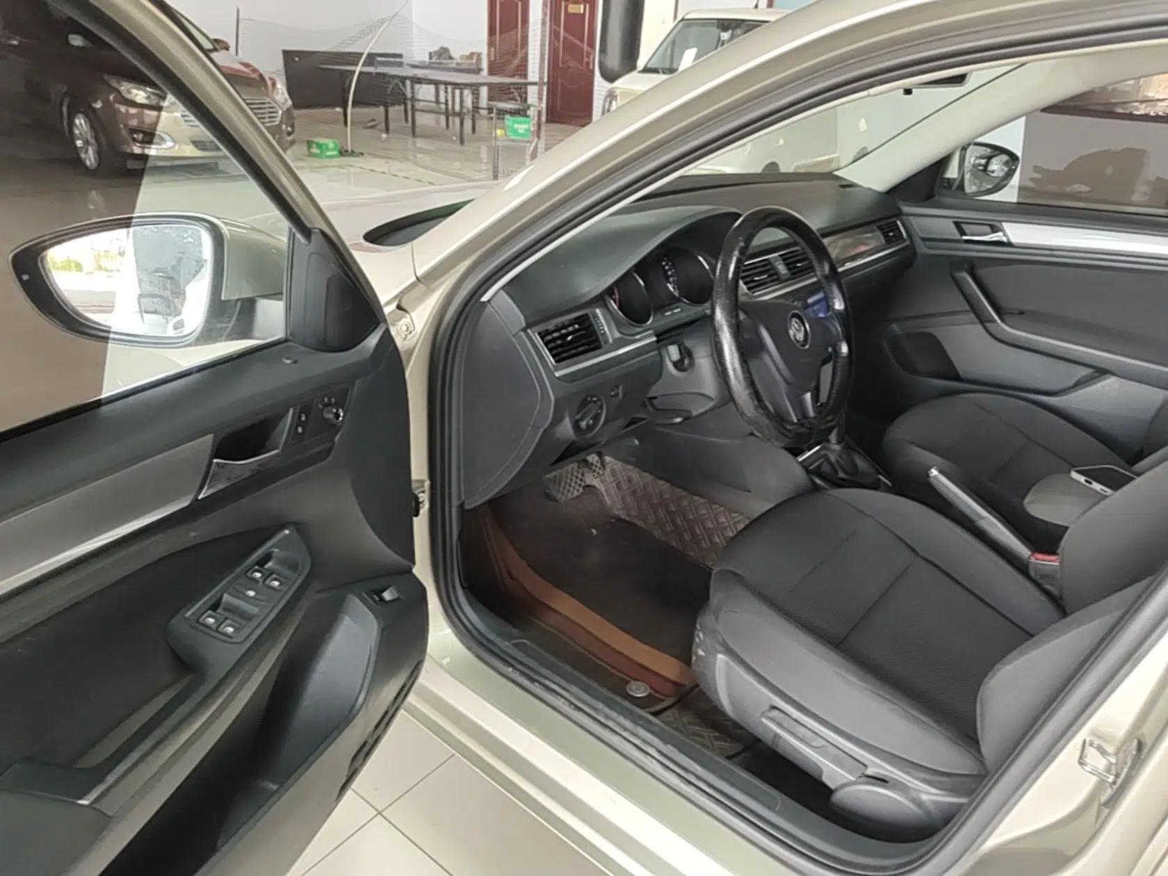 Volkswagen Bora 2018 1.5L Automatic Fashion Model — миниатюра 18