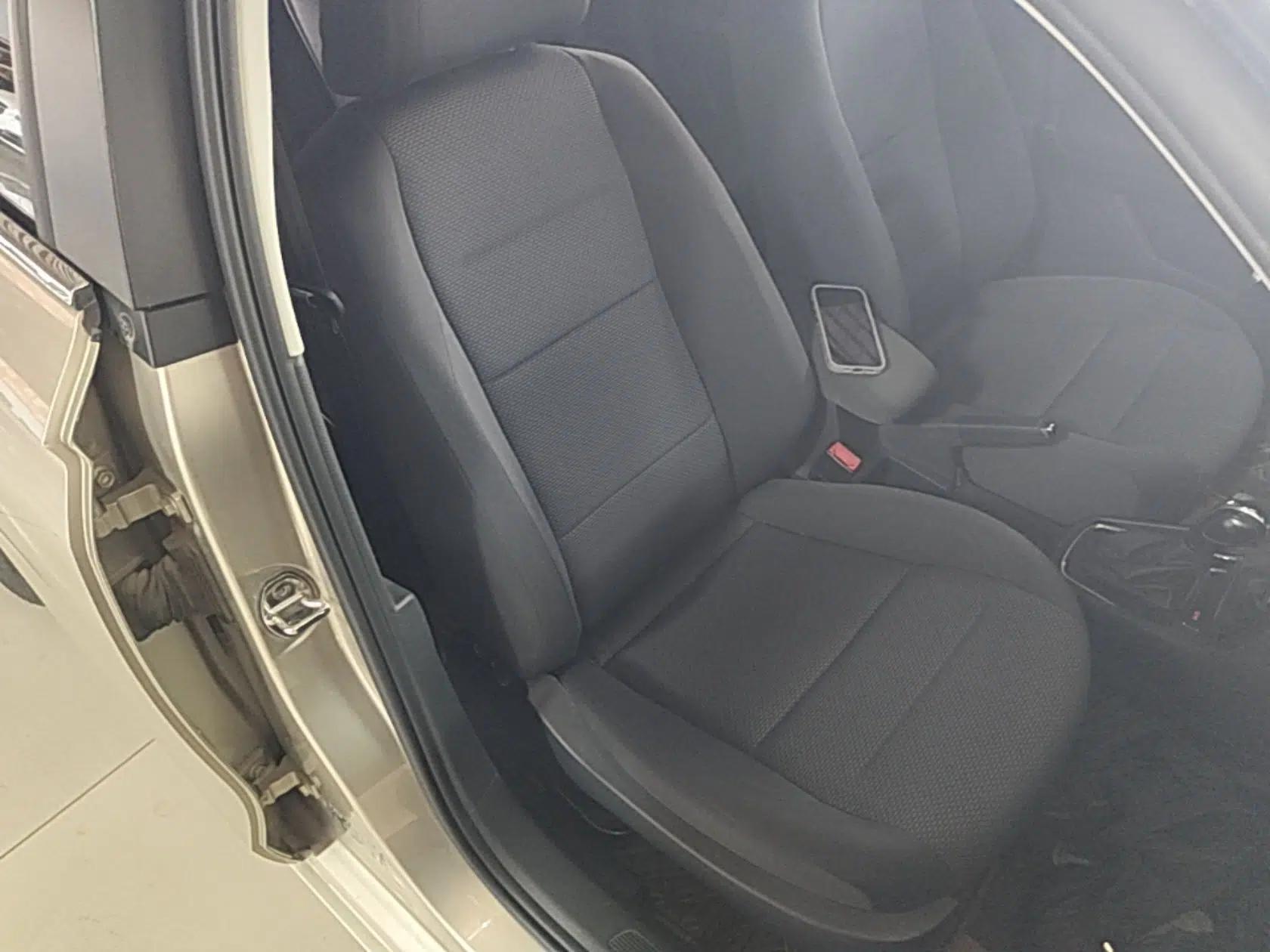 Volkswagen Bora 2018 1.5L Automatic Fashion Model — миниатюра 19