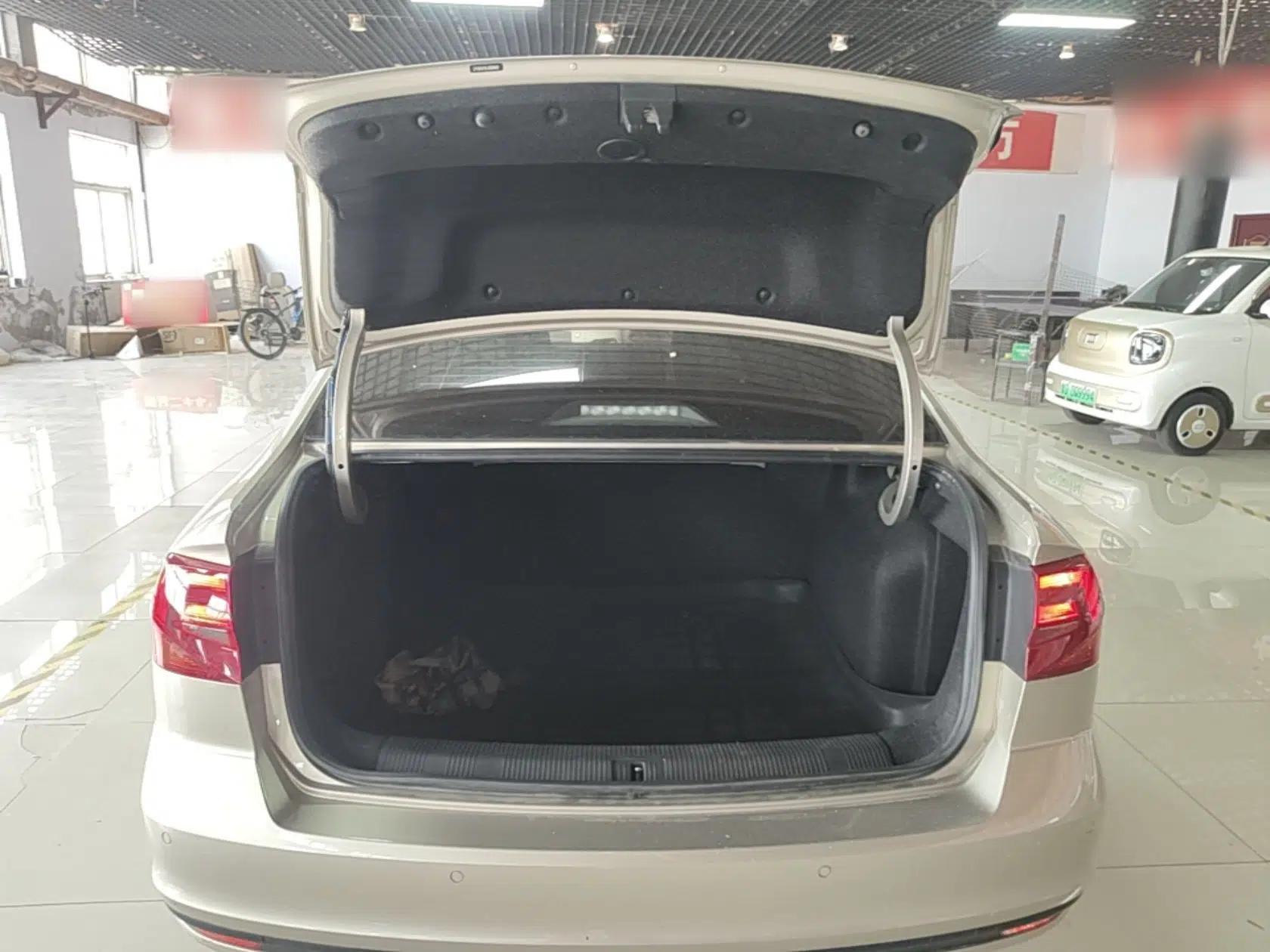Volkswagen Bora 2018 1.5L Automatic Fashion Model — миниатюра 22