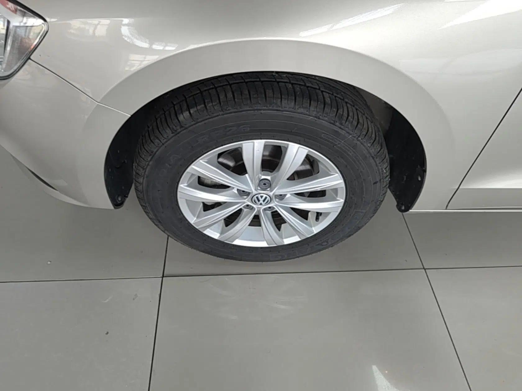 Volkswagen Bora 2018 1.5L Automatic Fashion Model — миниатюра 10