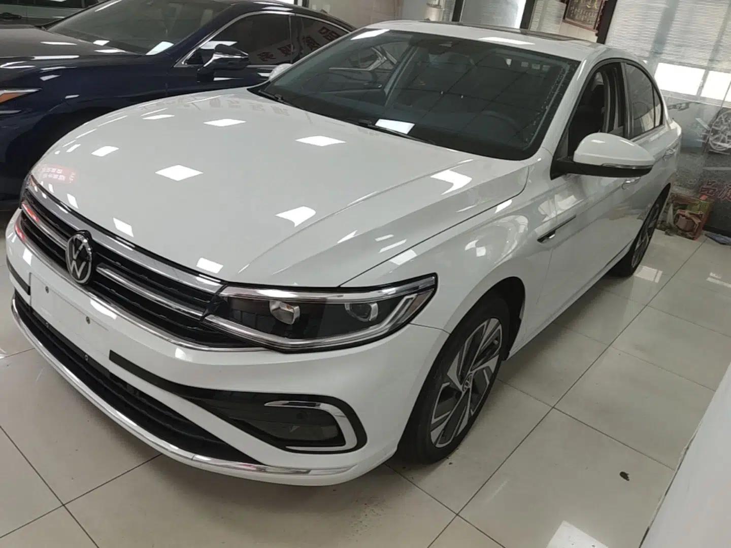 Volkswagen Bora 2023 300TSI DSG Prestige Edition — миниатюра 1