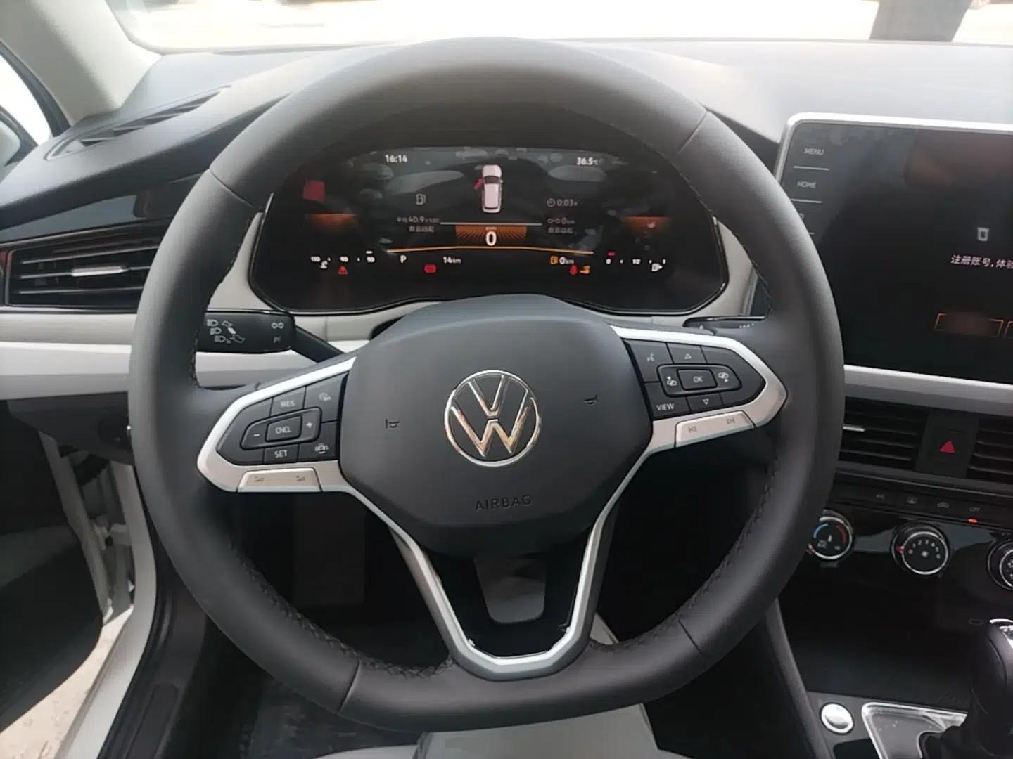 Volkswagen Bora 2026 200TSI DSG Yuexing Navigation Edition — миниатюра 13