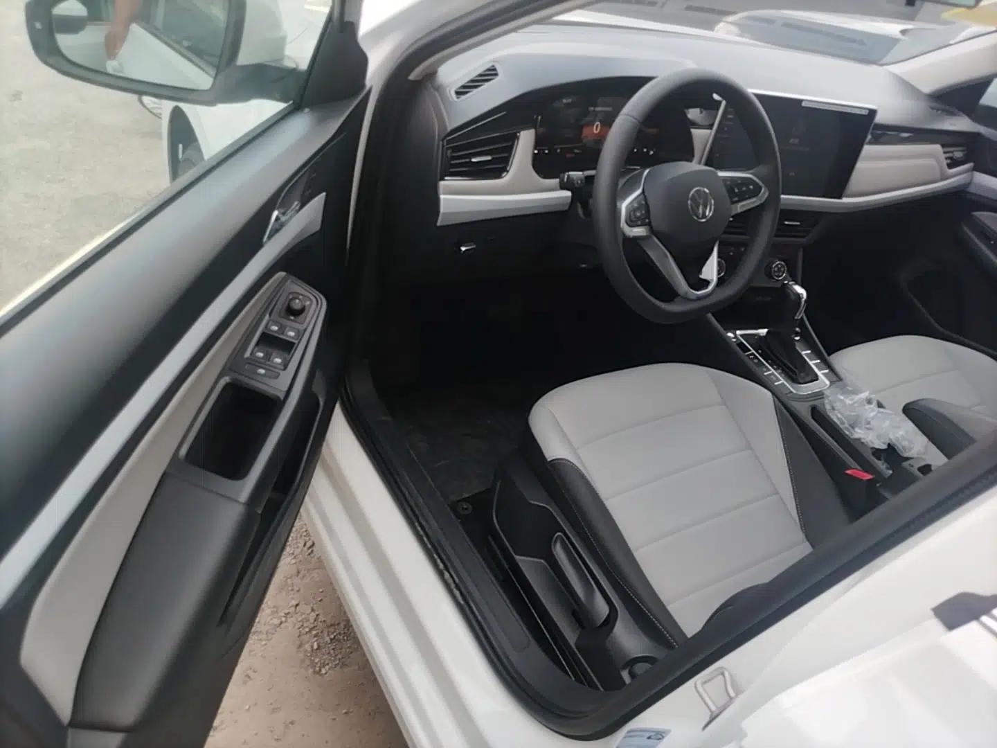 Volkswagen Bora 2026 200TSI DSG Yuexing Navigation Edition — миниатюра 18