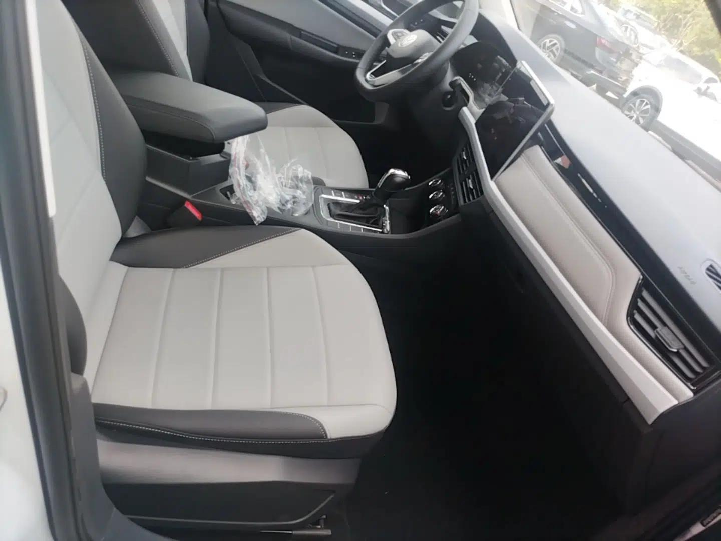 Volkswagen Bora 2026 200TSI DSG Yuexing Navigation Edition — миниатюра 19